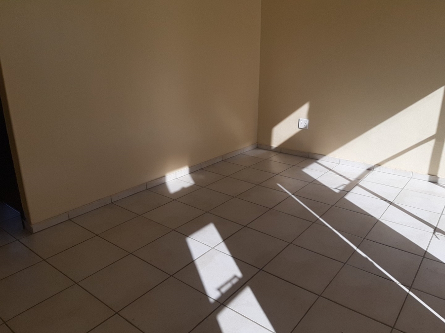 To Let 1 Bedroom Property for Rent in West Park Free State